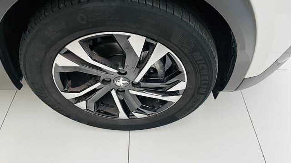Peugeot 2008 usata a Milano (9)