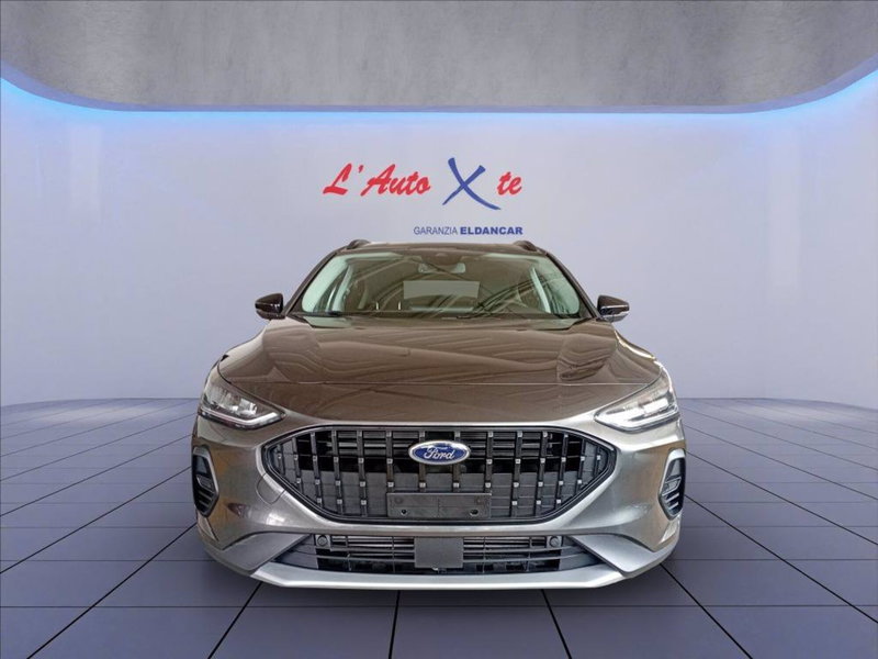 Ford Focus Station Wagon nuova a Milano (2)