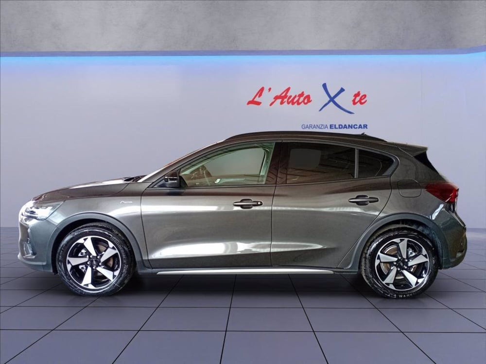 Ford Focus Station Wagon nuova a Milano (7)
