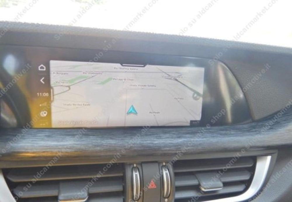 Alfa Romeo Stelvio usata a Lecce (5)