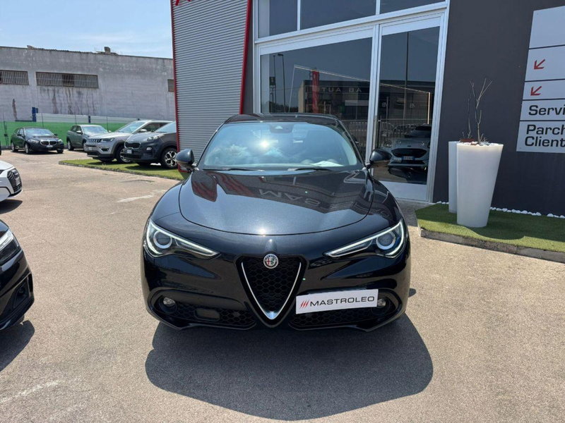 Alfa Romeo Stelvio usata a Lecce (3)
