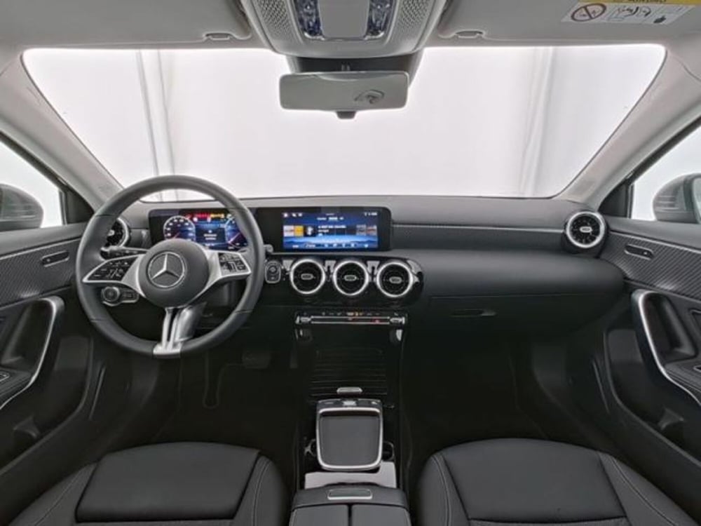 Mercedes-Benz Classe A usata a Milano (7)