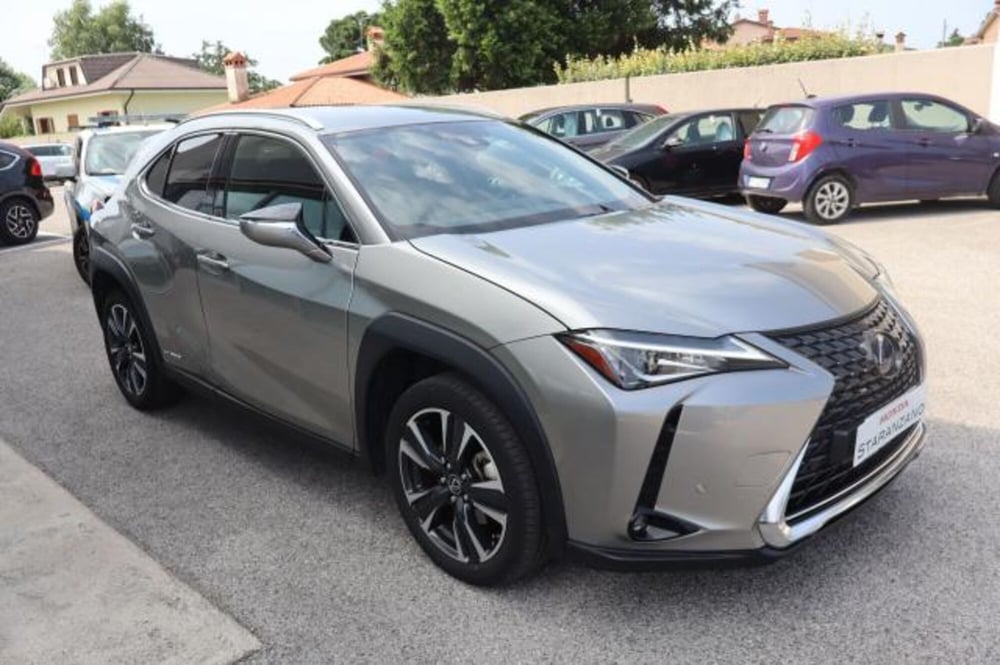 Lexus UX usata a Gorizia (9)