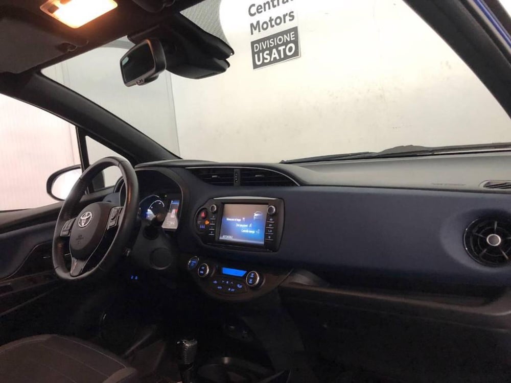 Toyota Yaris usata a Torino (9)
