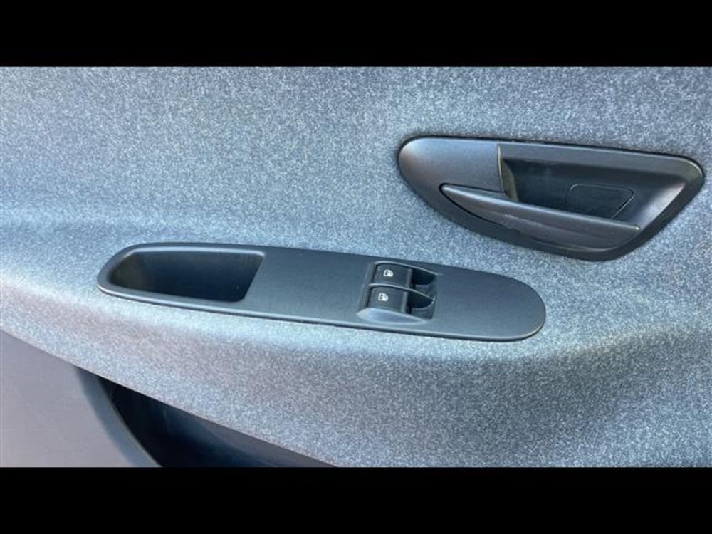 Lancia Ypsilon usata a Lecce (14)