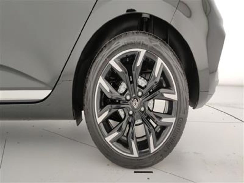 Renault Clio nuova a Bari (12)