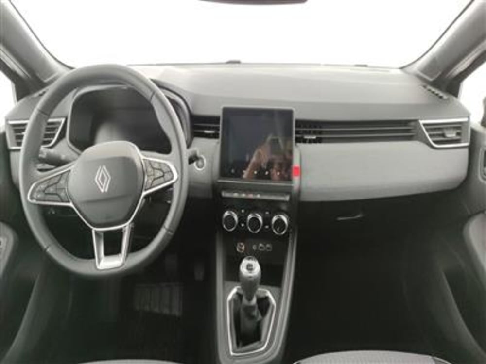 Renault Clio nuova a Bari (15)