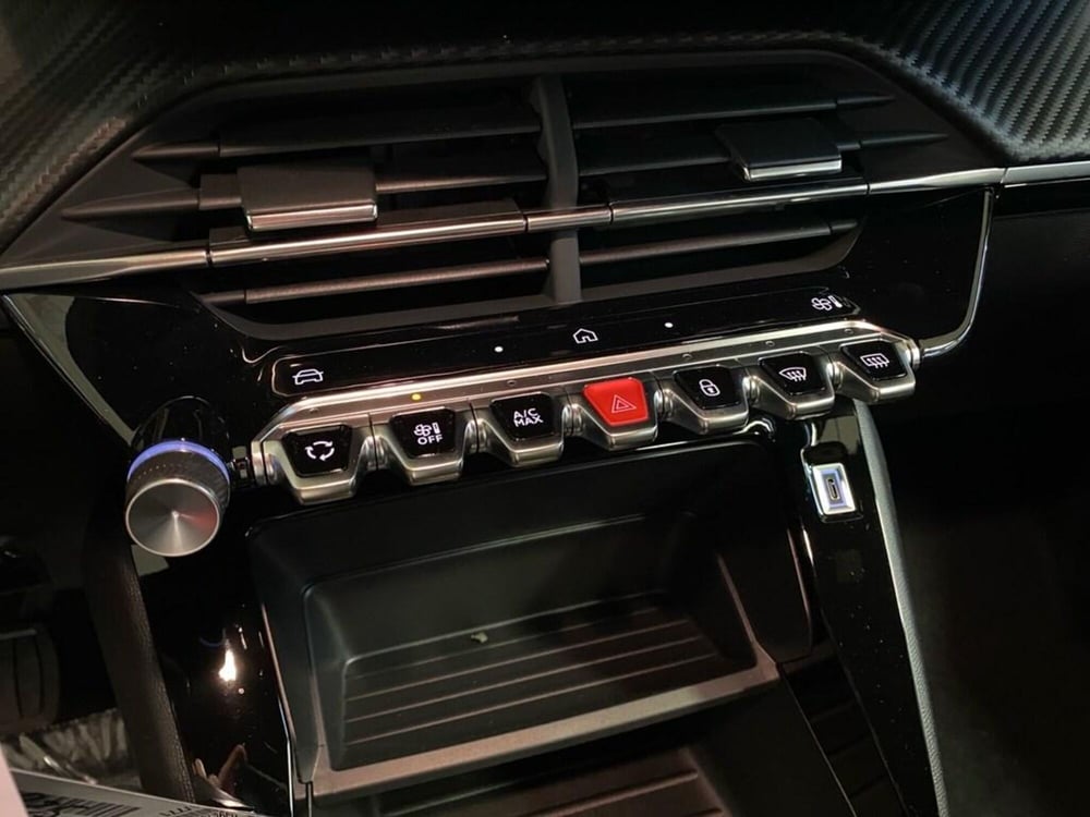 Peugeot 2008 nuova a Torino (11)