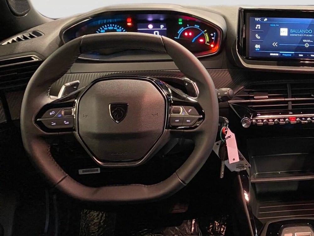 Peugeot 2008 nuova a Torino (12)