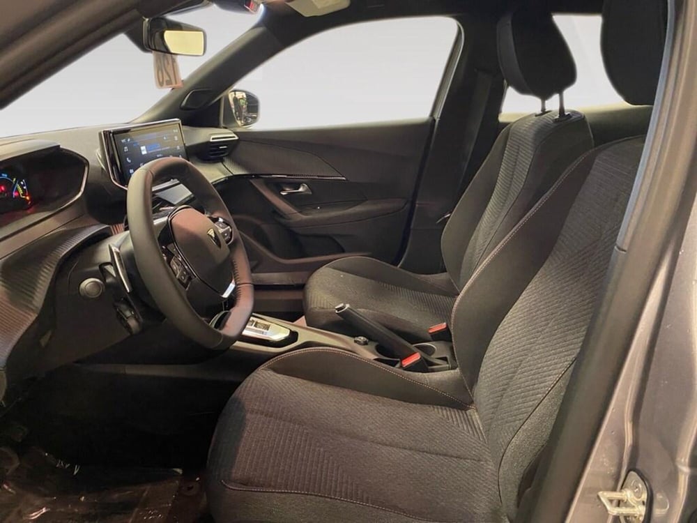 Peugeot 2008 nuova a Torino (7)