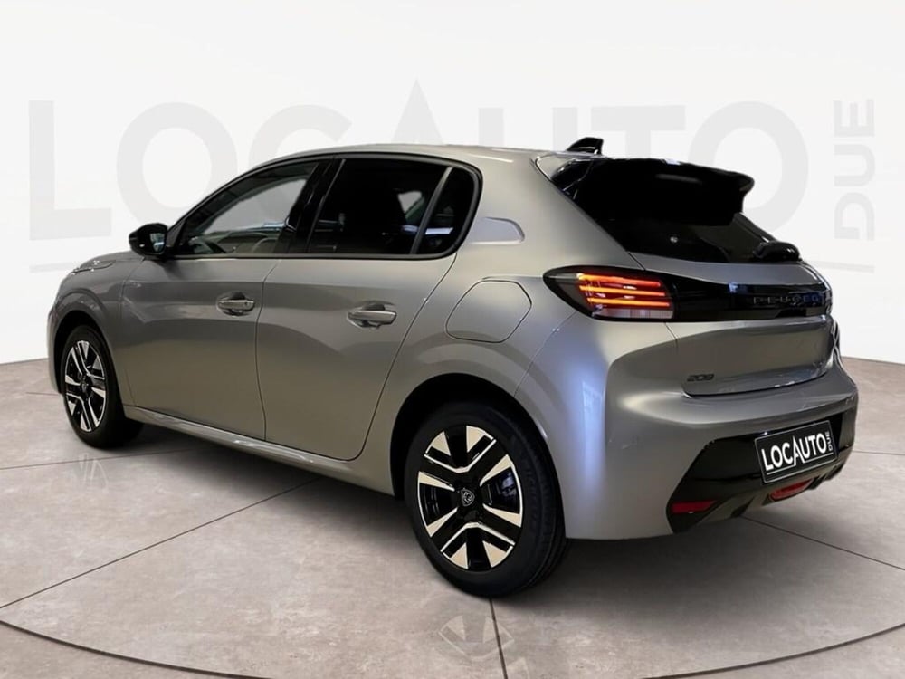 Peugeot 208 nuova a Torino (5)