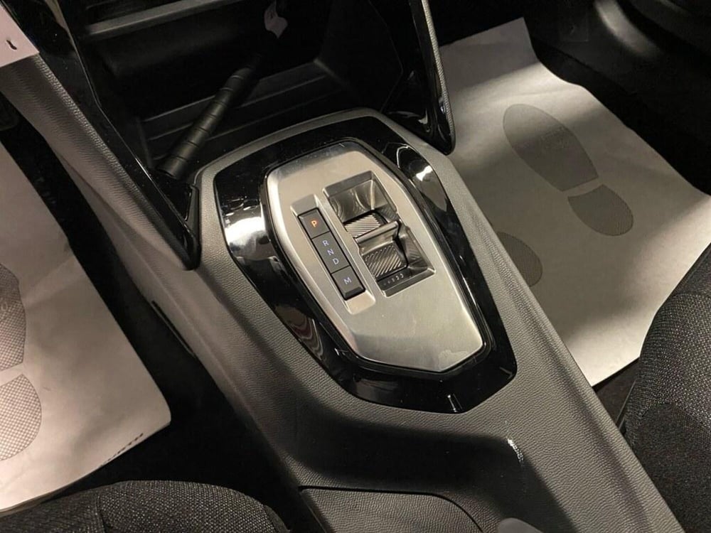 Peugeot 208 nuova a Torino (12)