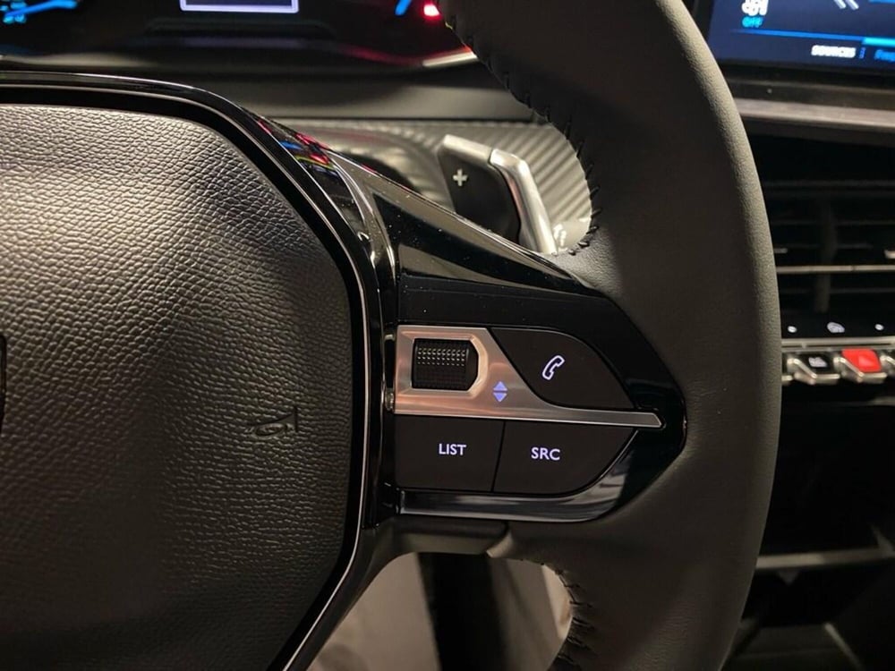 Peugeot 208 nuova a Torino (14)