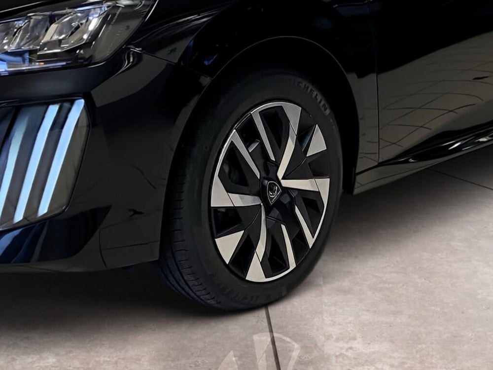 Peugeot 208 nuova a Torino (15)