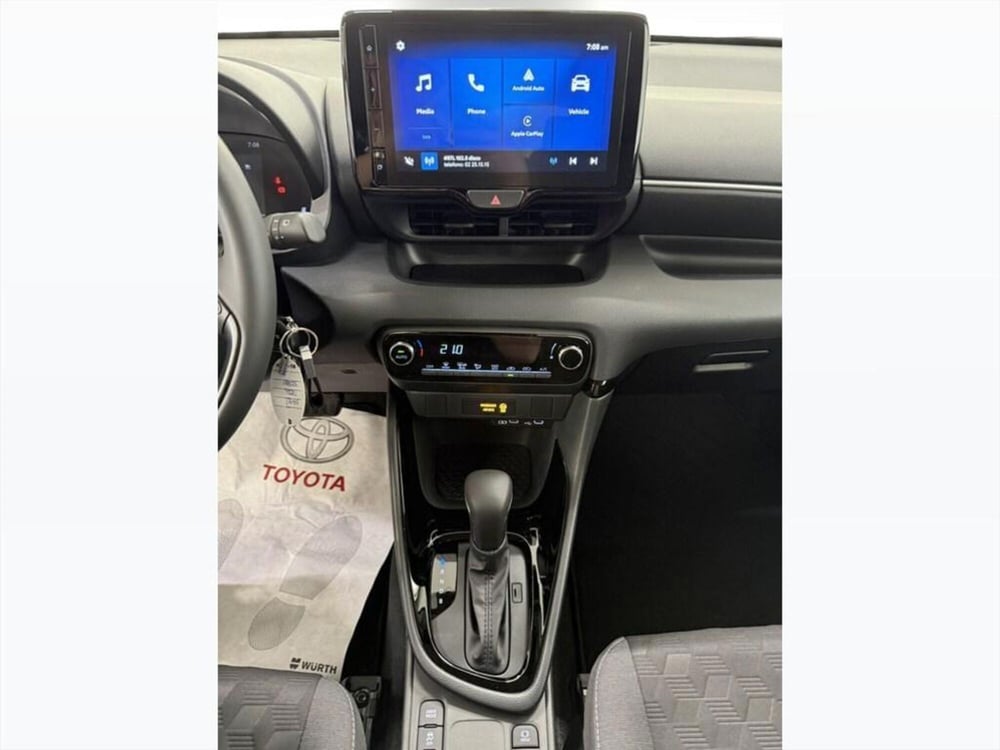 Toyota Yaris Cross nuova a Monza e Brianza (12)