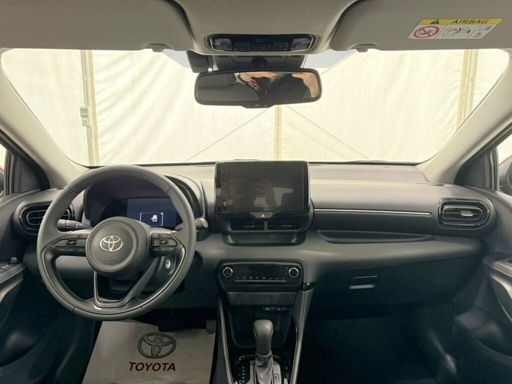 Toyota Yaris Cross nuova a Monza e Brianza (8)