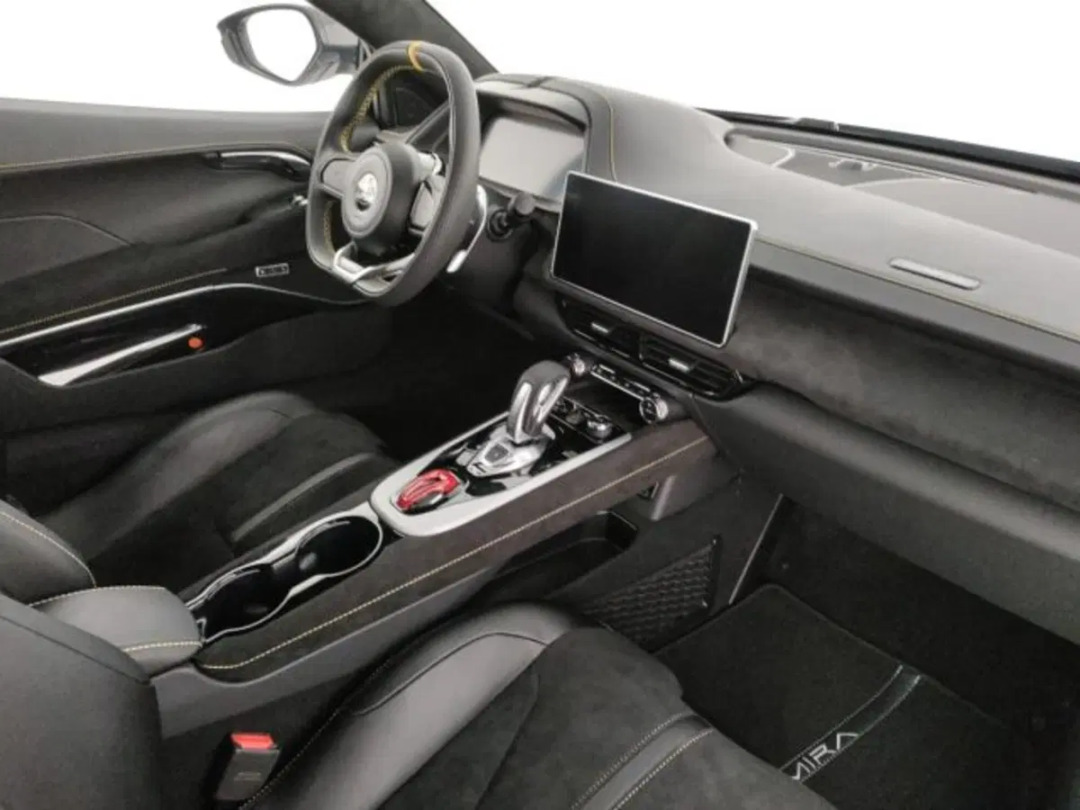Lotus Emira nuova a Modena (10)