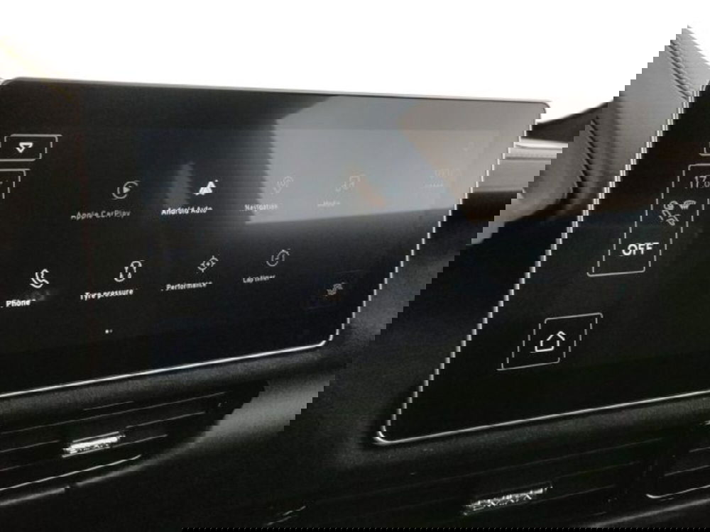 Lotus Emira nuova a Modena (14)