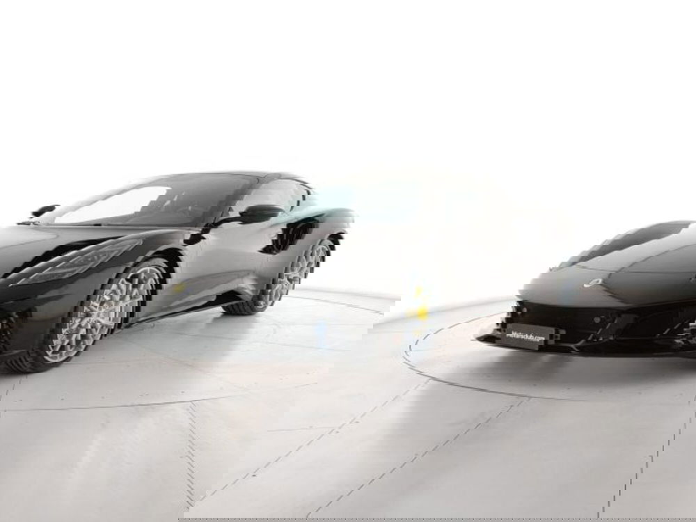 Lotus Emira nuova a Modena (2)