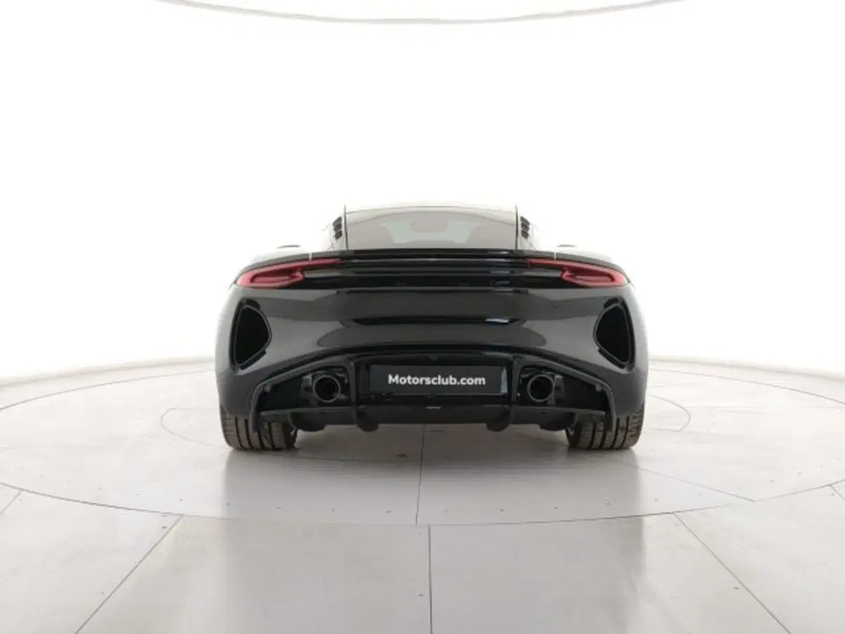 Lotus Emira nuova a Modena (4)