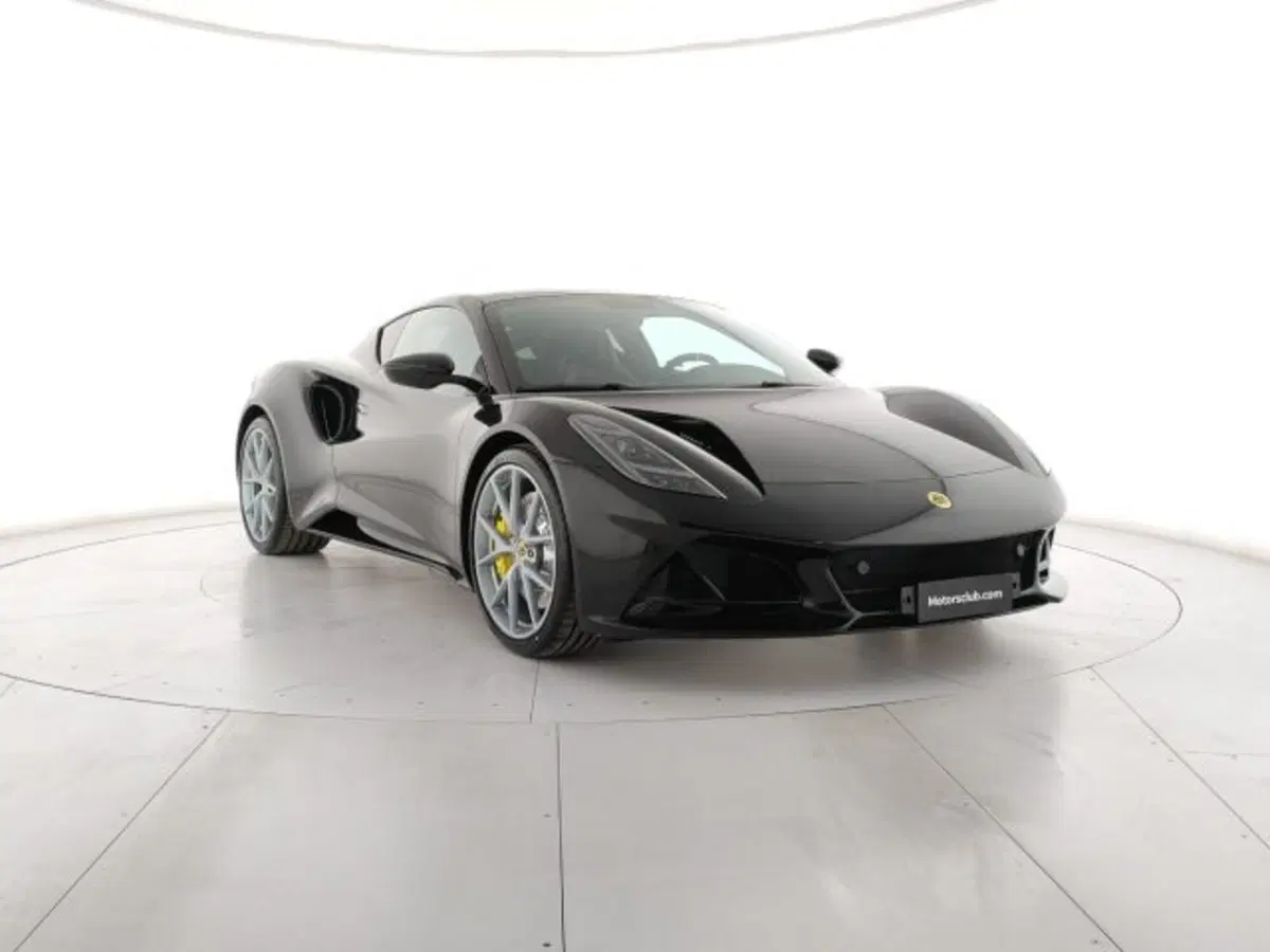 Lotus Emira nuova a Modena (6)