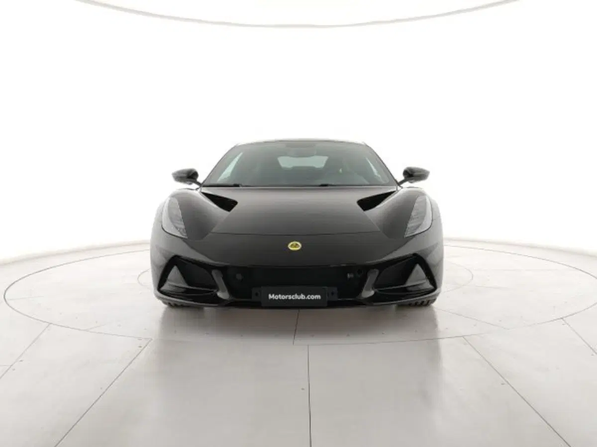 Lotus Emira nuova a Modena (7)