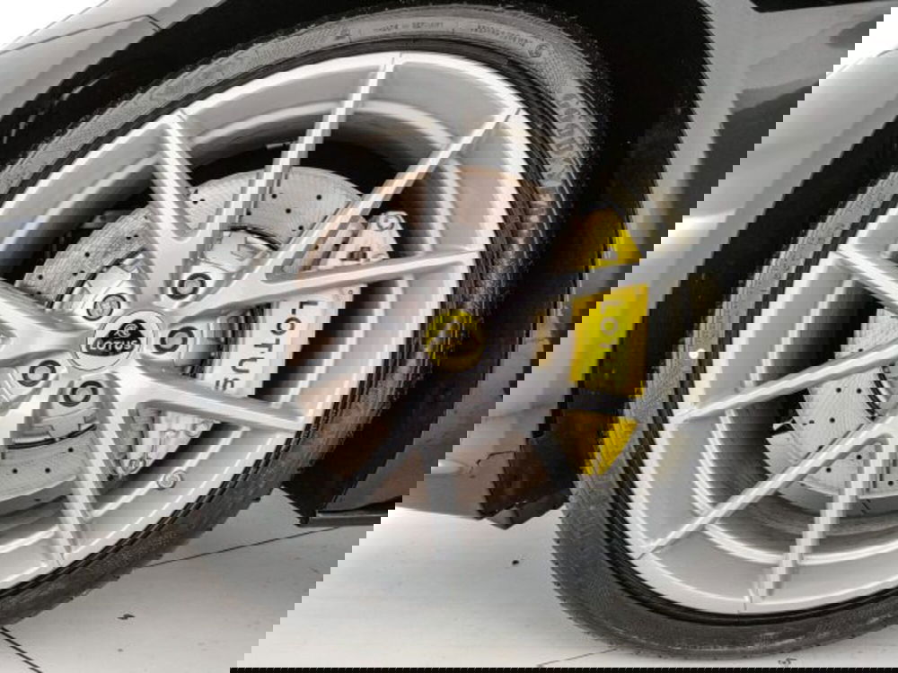 Lotus Emira nuova a Modena (8)