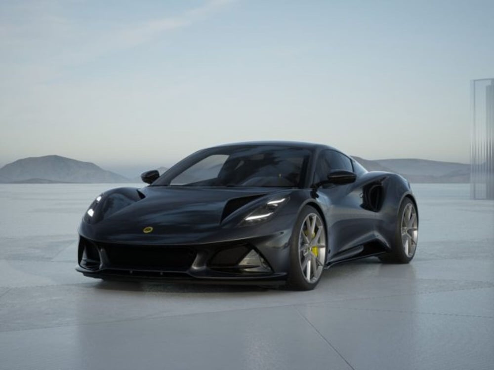 Lotus Emira nuova a Modena (2)