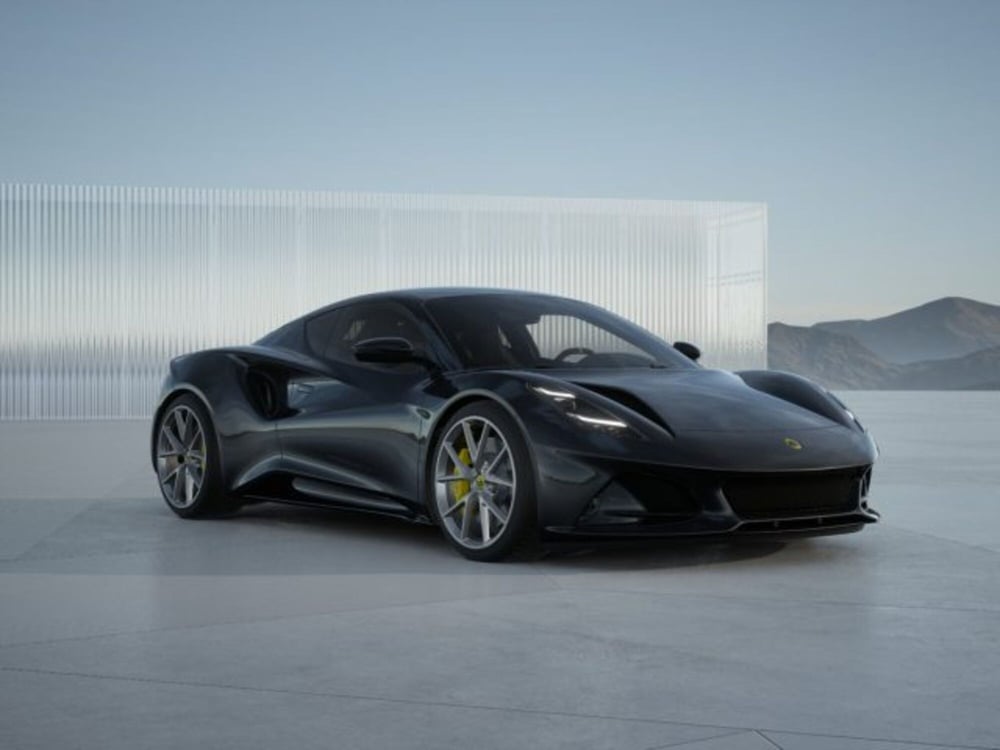 Lotus Emira nuova a Modena (9)
