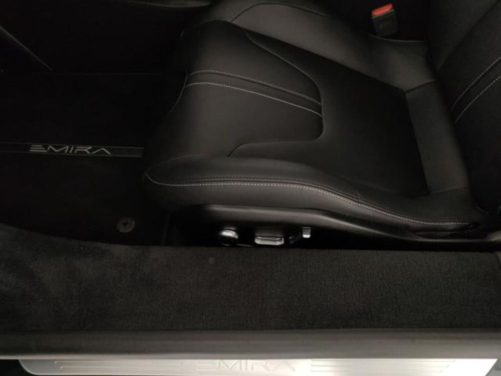 Lotus Emira nuova a Modena (15)