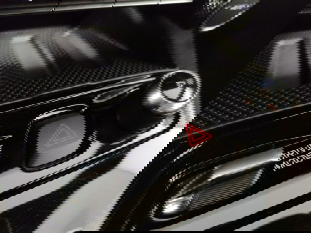 Lotus Emira nuova a Modena (14)