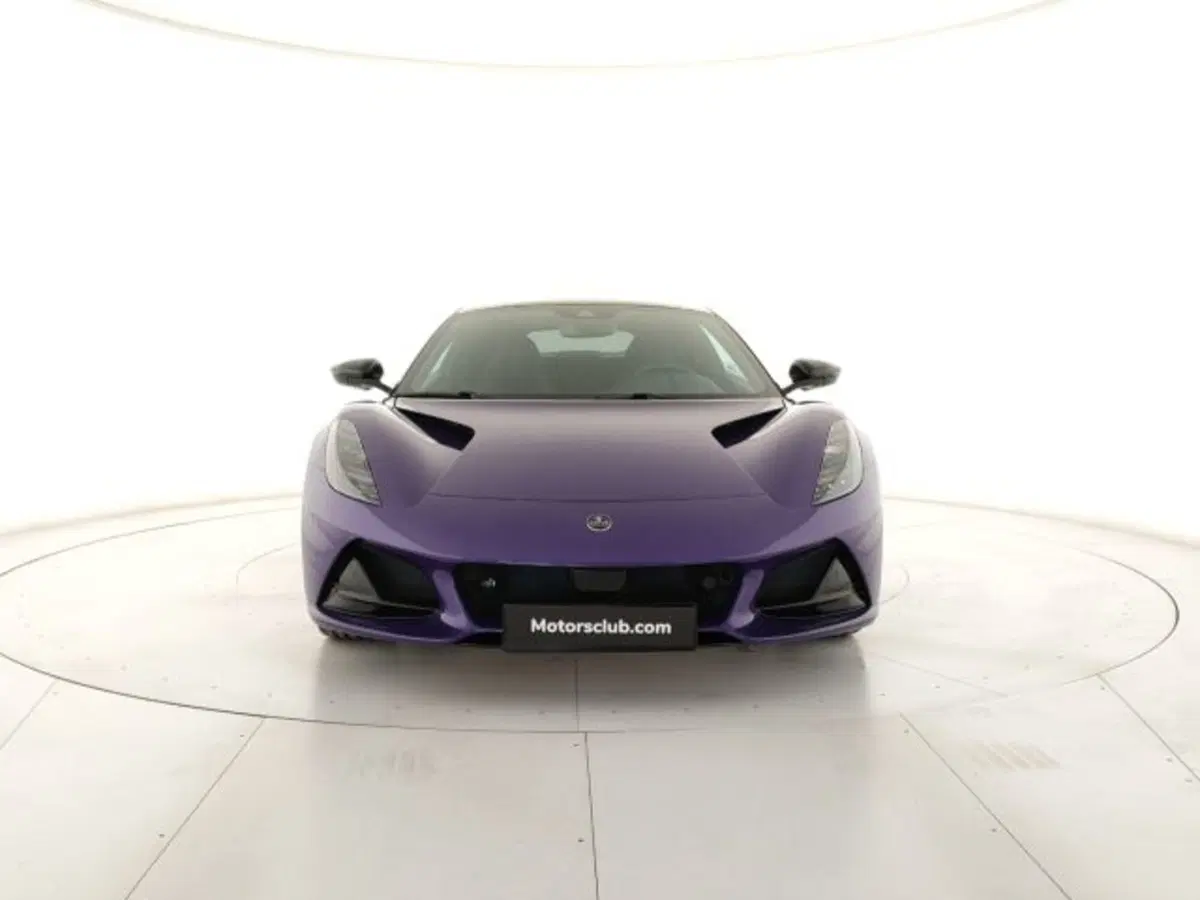 Lotus Emira nuova a Modena (6)
