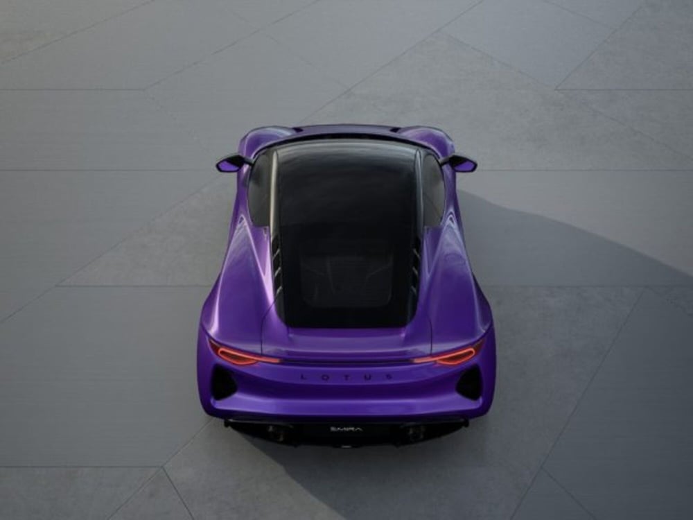 Lotus Emira nuova a Modena (5)