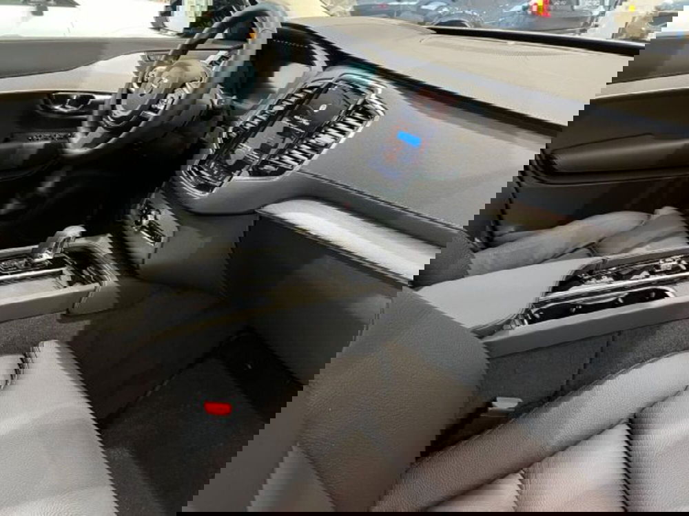 Volvo XC90 nuova a Modena (11)