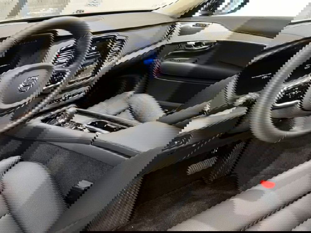 Volvo XC90 nuova a Modena (8)