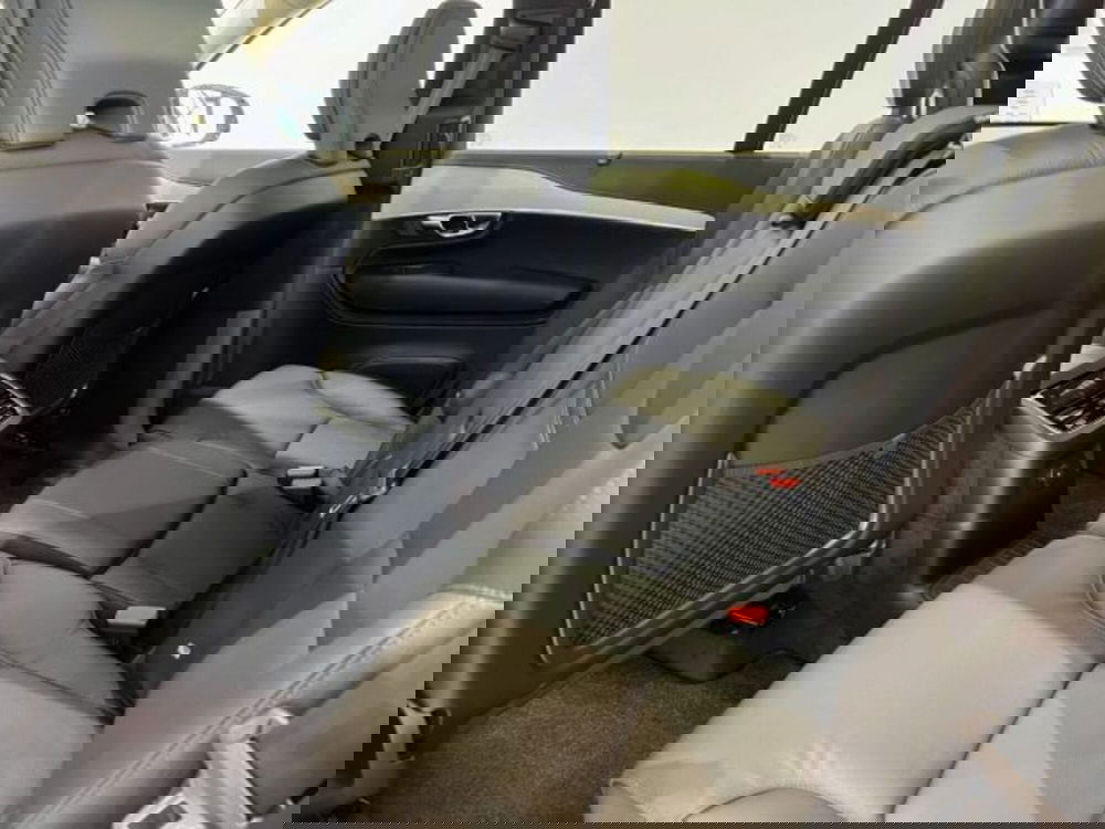 Volvo XC90 nuova a Modena (9)