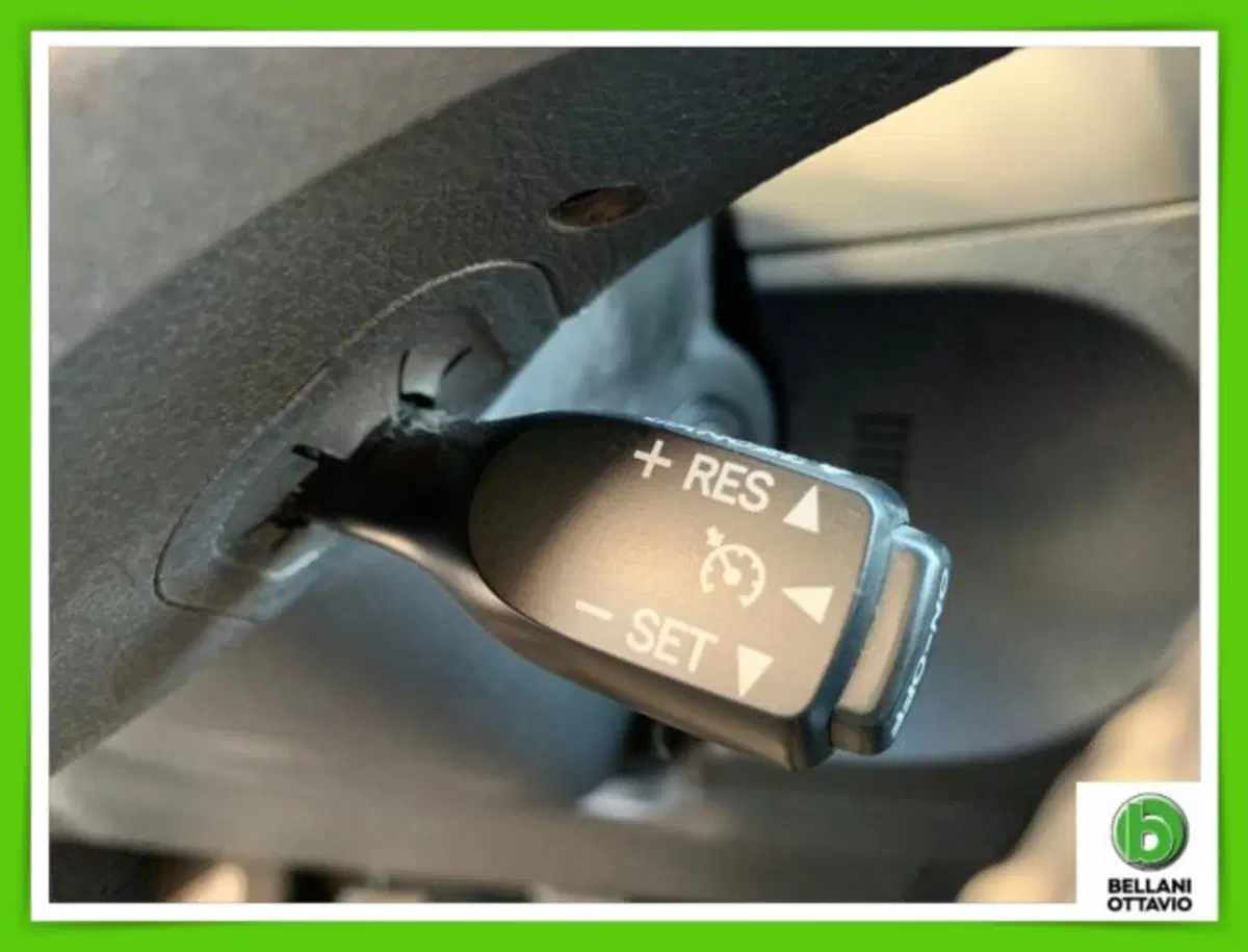 Toyota Auris Station Wagon usata a Belluno (13)