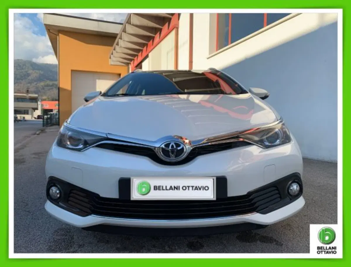 Toyota Auris Station Wagon usata a Belluno (2)