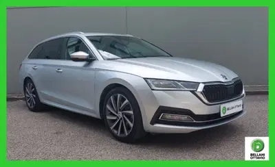 Skoda Octavia Station Wagon 2.0 TDI EVO SCR 150 CV DSG 4x4 Wagon Executive del 2020 usata a Feltre