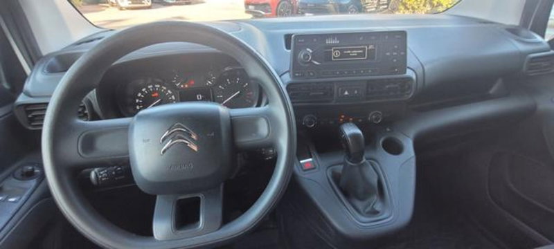 Citroen Berlingo usata a Napoli (9)