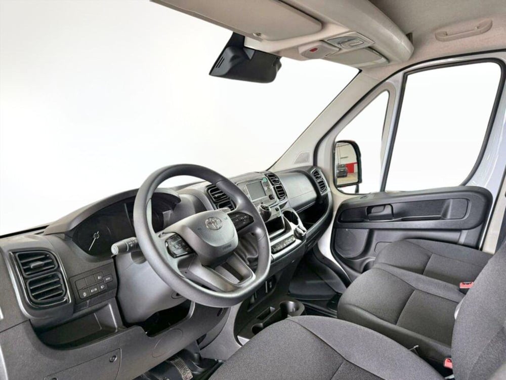 Toyota Proace Max Furgone nuova a Monza e Brianza (10)