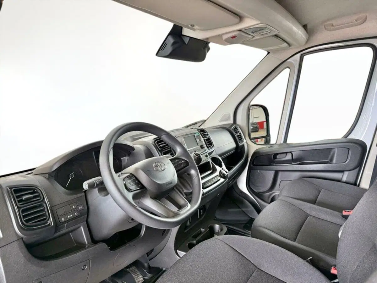 Toyota Proace Max Furgone nuova a Monza e Brianza (7)