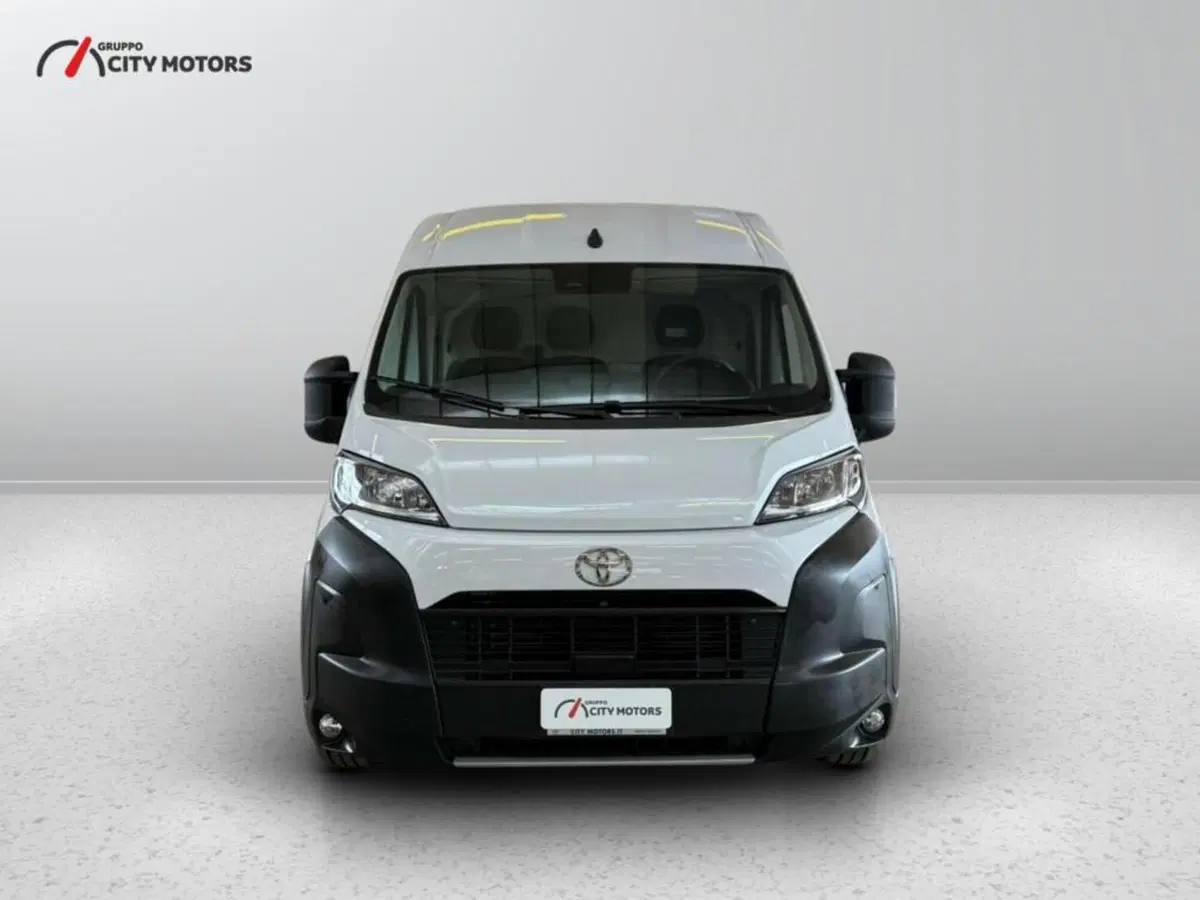 Toyota Proace Max Furgone nuova a Monza e Brianza (2)