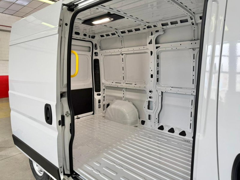 Toyota Proace Max Furgone nuova a Monza e Brianza (8)