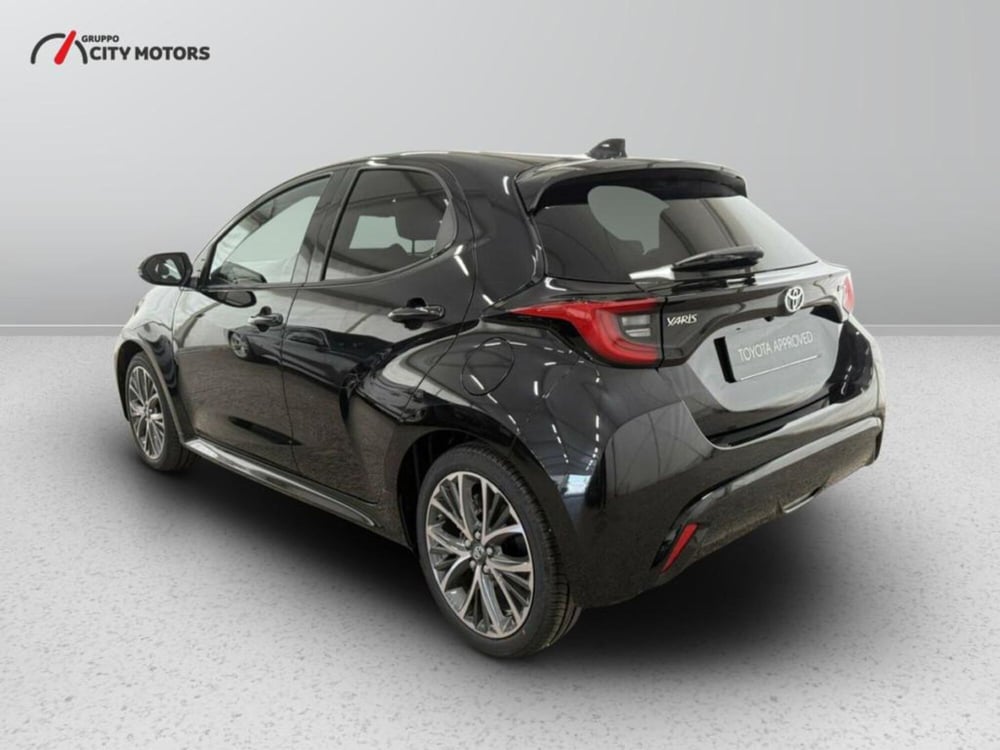 Toyota Yaris Cross nuova a Monza e Brianza (4)