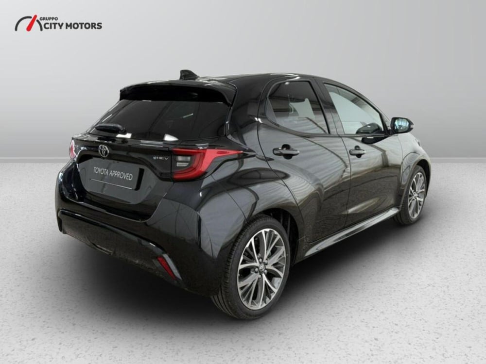 Toyota Yaris Cross nuova a Monza e Brianza (6)