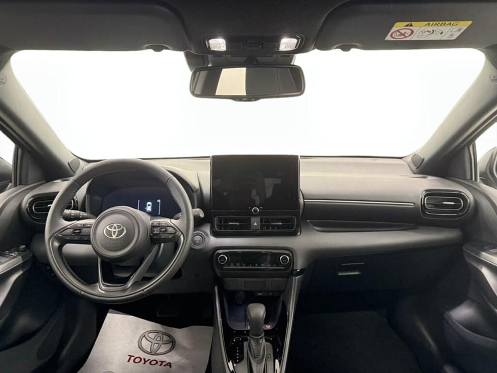 Toyota Yaris Cross nuova a Monza e Brianza (8)