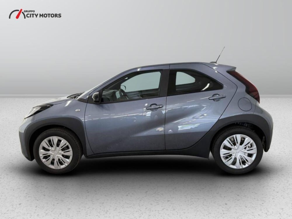 Toyota Aygo X nuova a Monza e Brianza (3)