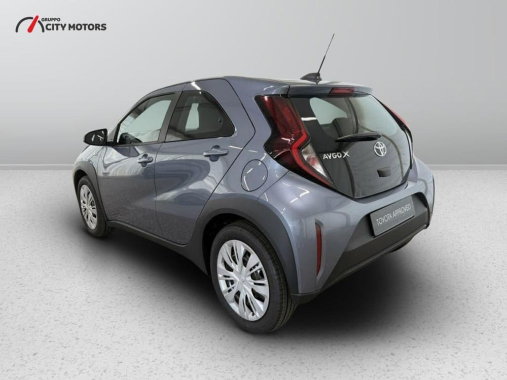 Toyota Aygo X nuova a Monza e Brianza (4)
