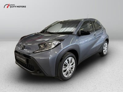 Toyota Aygo X 1.0 Active 72cv s-cvt nuova a Monza